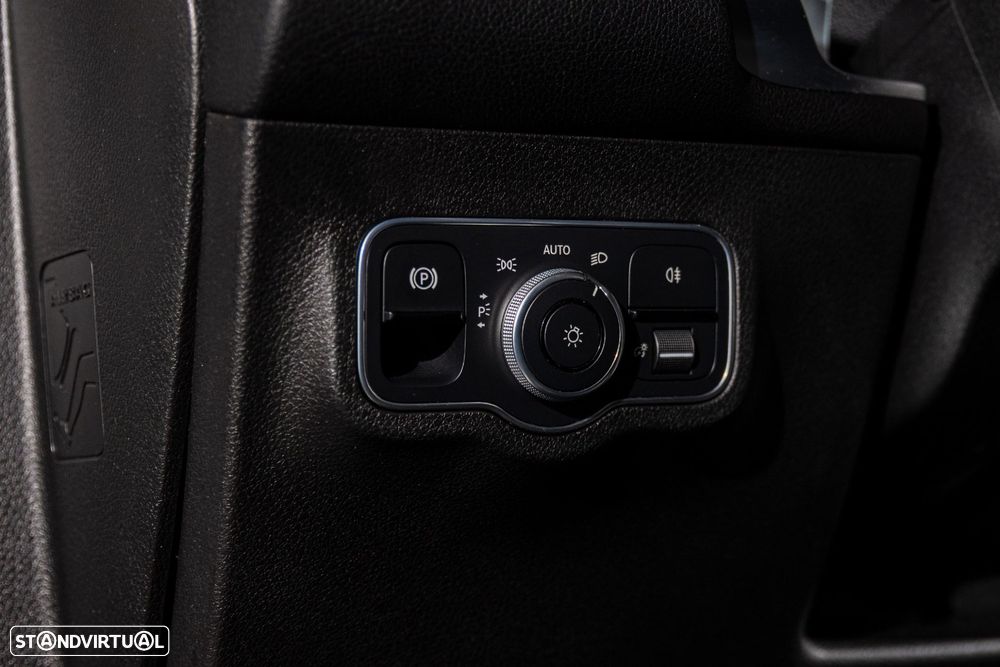 Mercedes-Benz GLB 200 d Progressive - 12