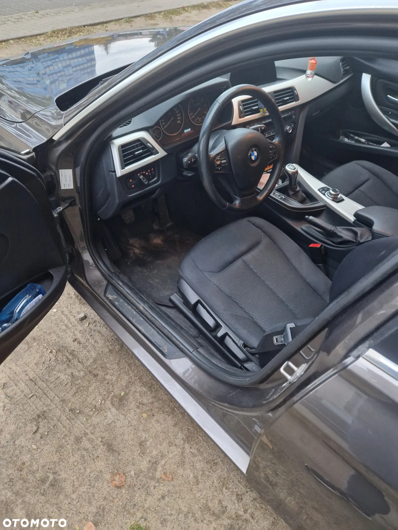 BMW Seria 3 318d - 8
