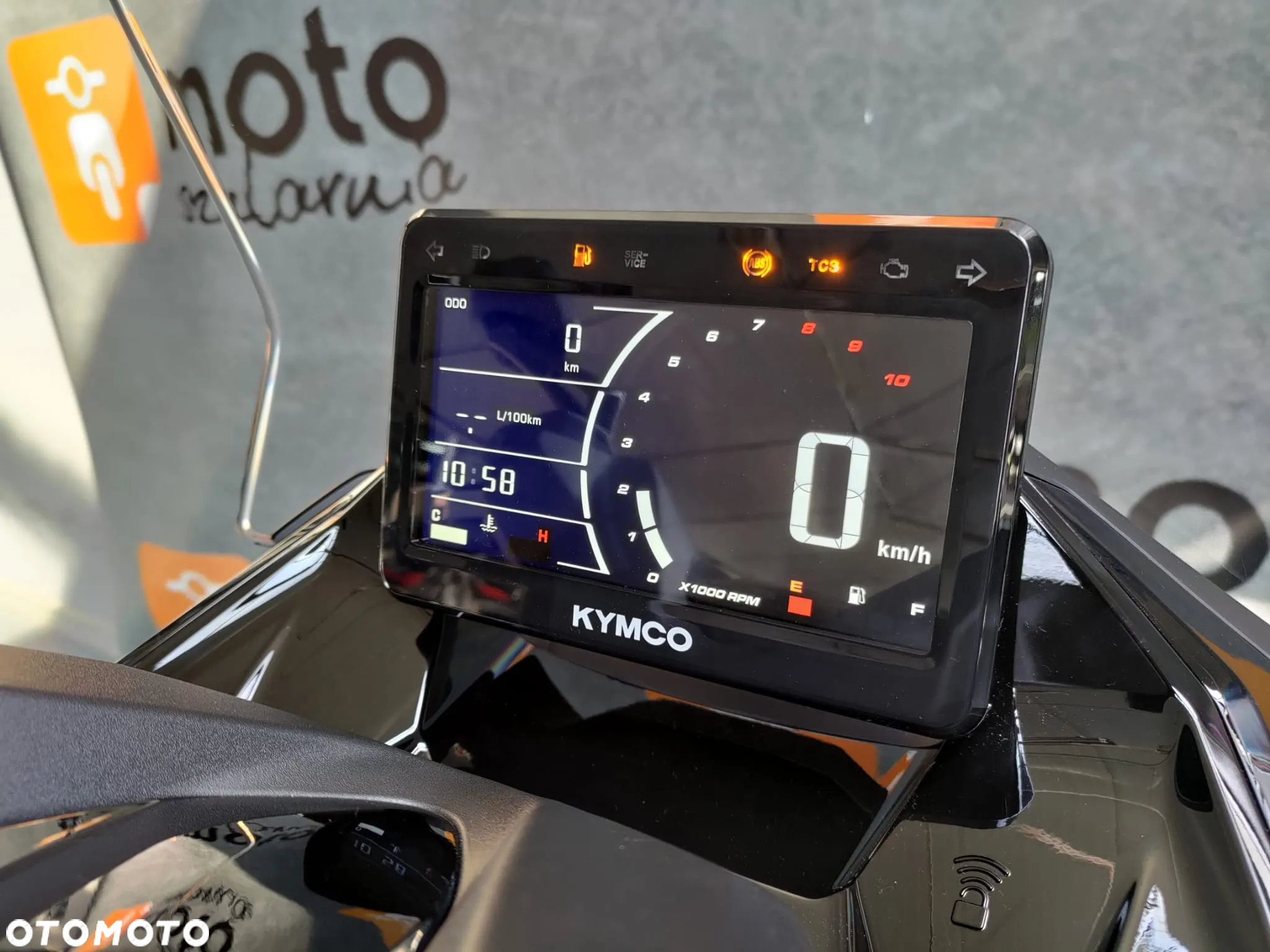 Kymco Downtown - 14