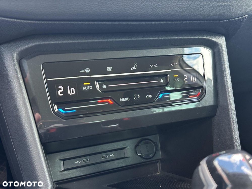 Volkswagen Tiguan 1.5 eTSI Elegance DSG - 30