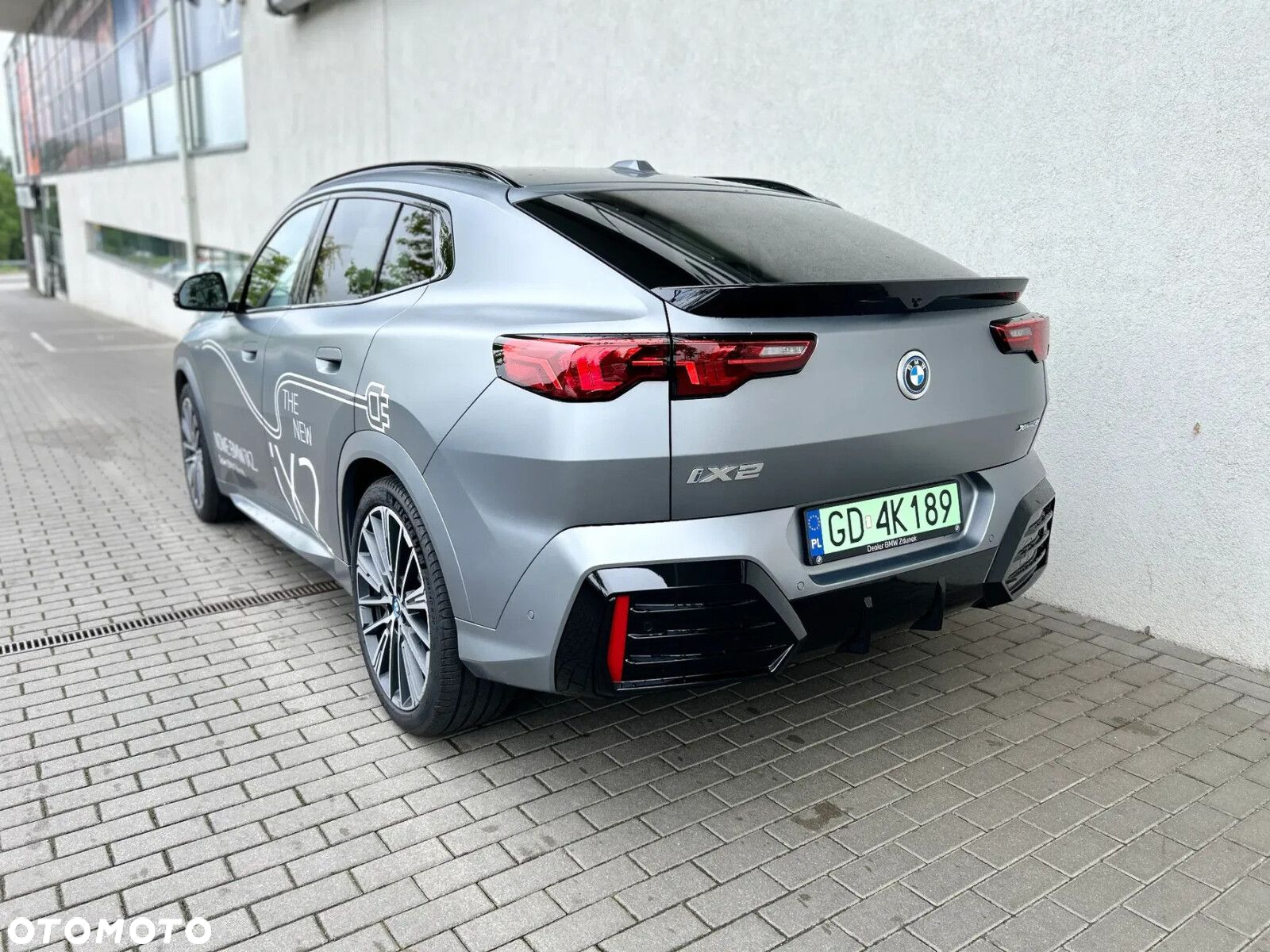 BMW iX2 - 4