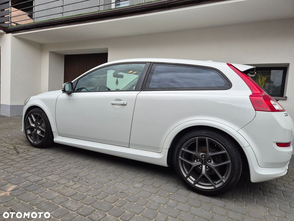 Volvo C30 D2 R-Design - 5