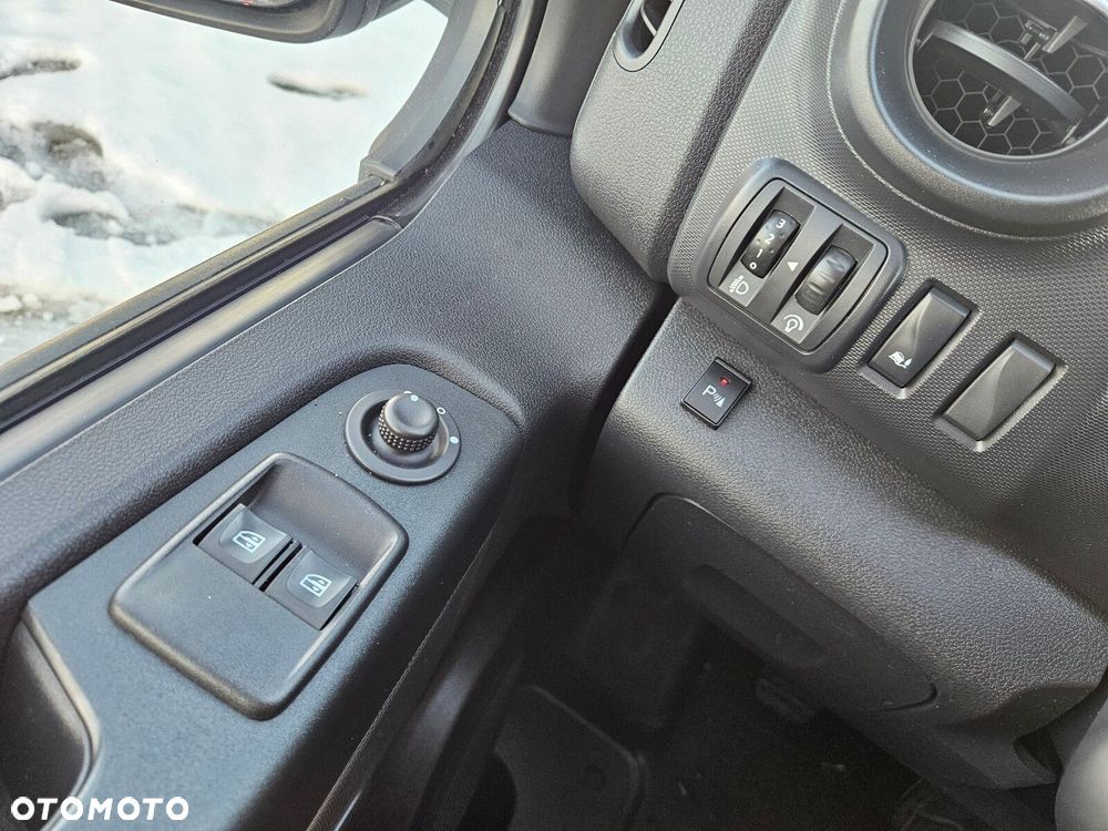 Renault Trafic L2H1 *74900zł NETTO* Brygadówka 6 osób 2.0dCi/120KM - 19