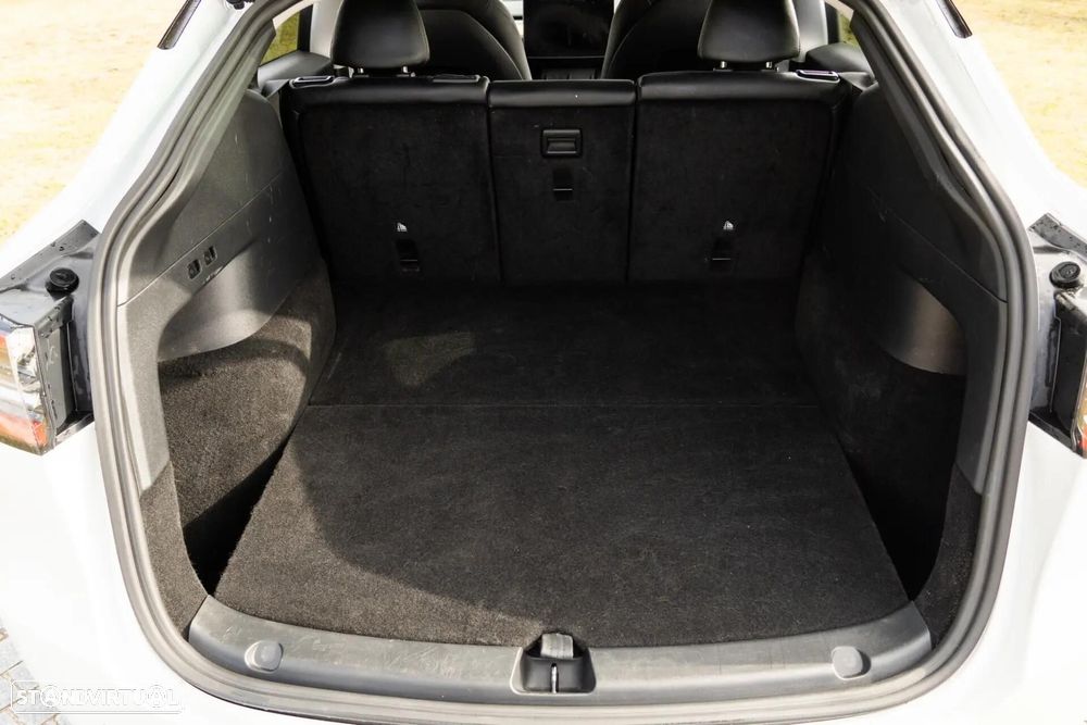 Tesla Model Y Long Range Dual Motor AWD - 50