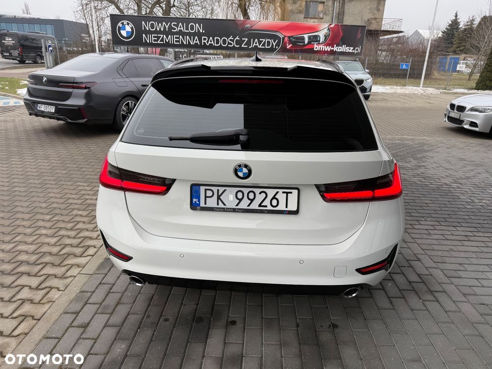 BMW Seria 3 320d Edition Luxury Line Purity - 8