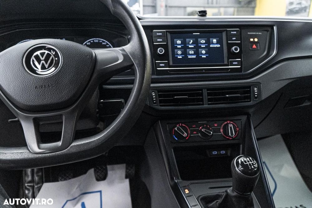 Volkswagen Polo 1.0 Comfortline - 24
