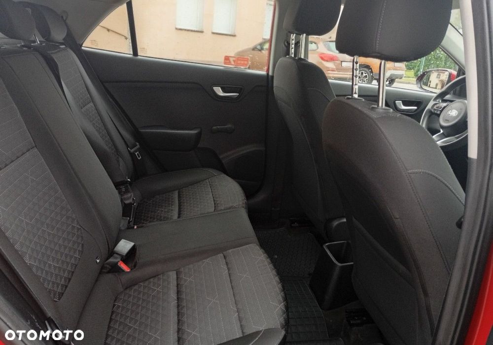 Kia Rio - 16