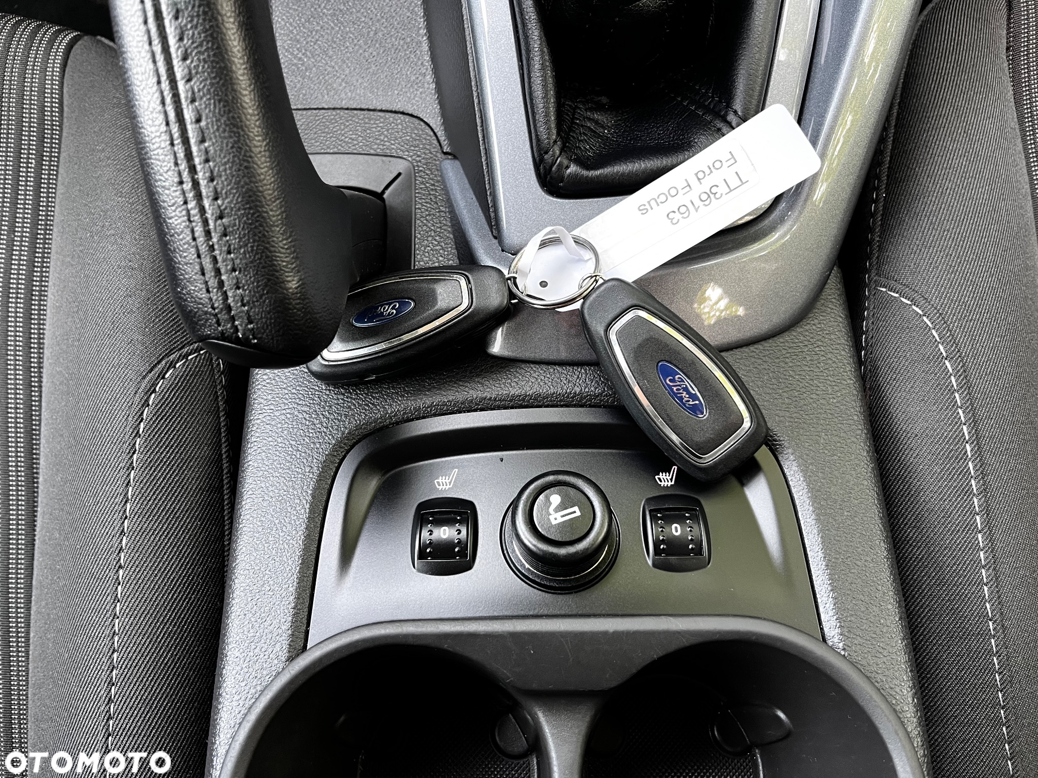 Ford Focus 1.0 EcoBoost 99g Titanium - 29