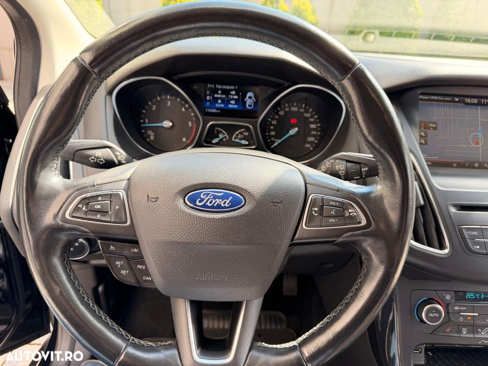 Ford Focus 1.6 TDCI DPF Titanium - 16