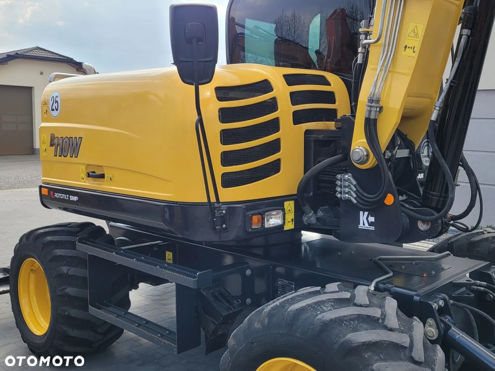 Yanmar B110W / ROTOTILT ze szczypcami / przyczepa / - 14