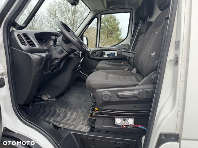 Iveco 35C18HA8 V - 16