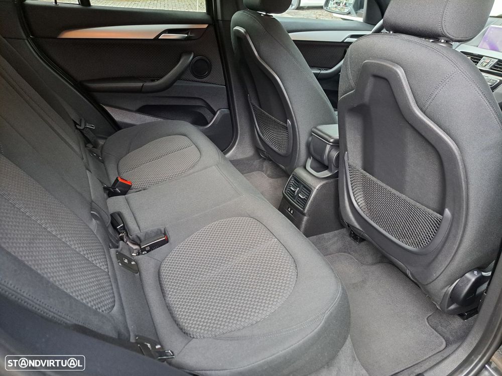 BMW X1 25 e xDrive Corporate Edition - 19