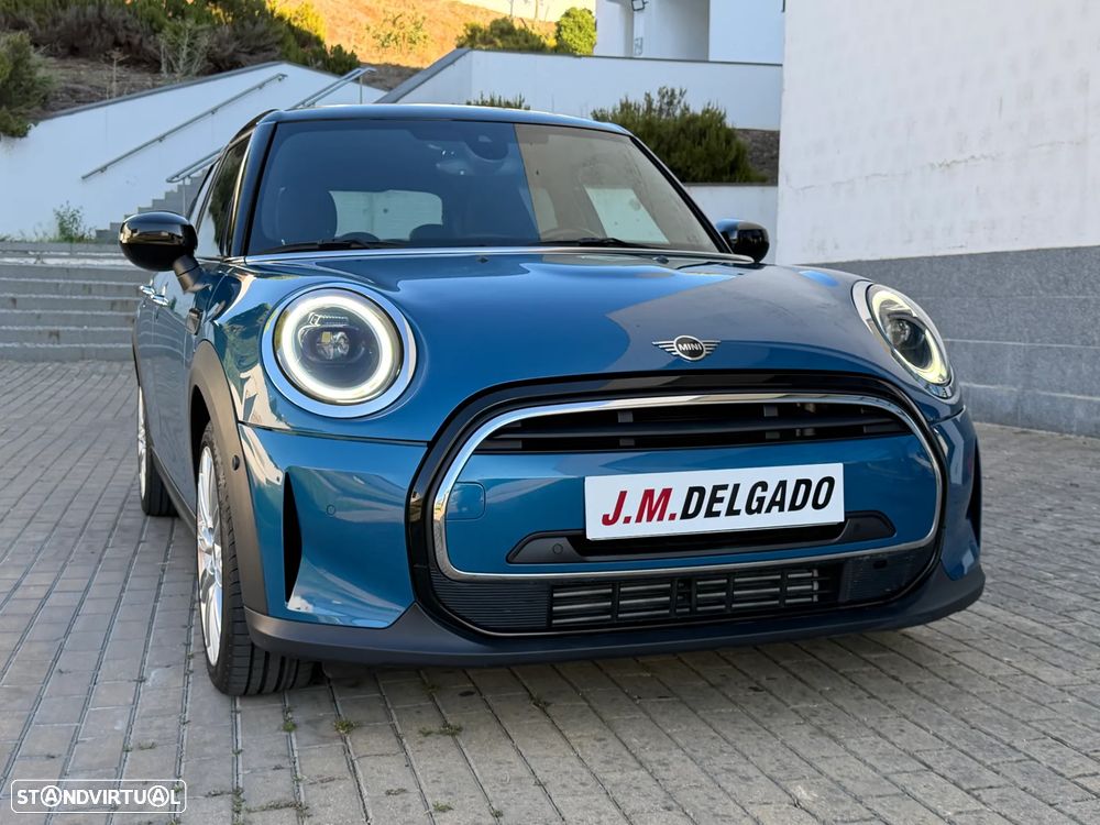 MINI 5 Portas Cooper Premium Extra Essential Auto - 3