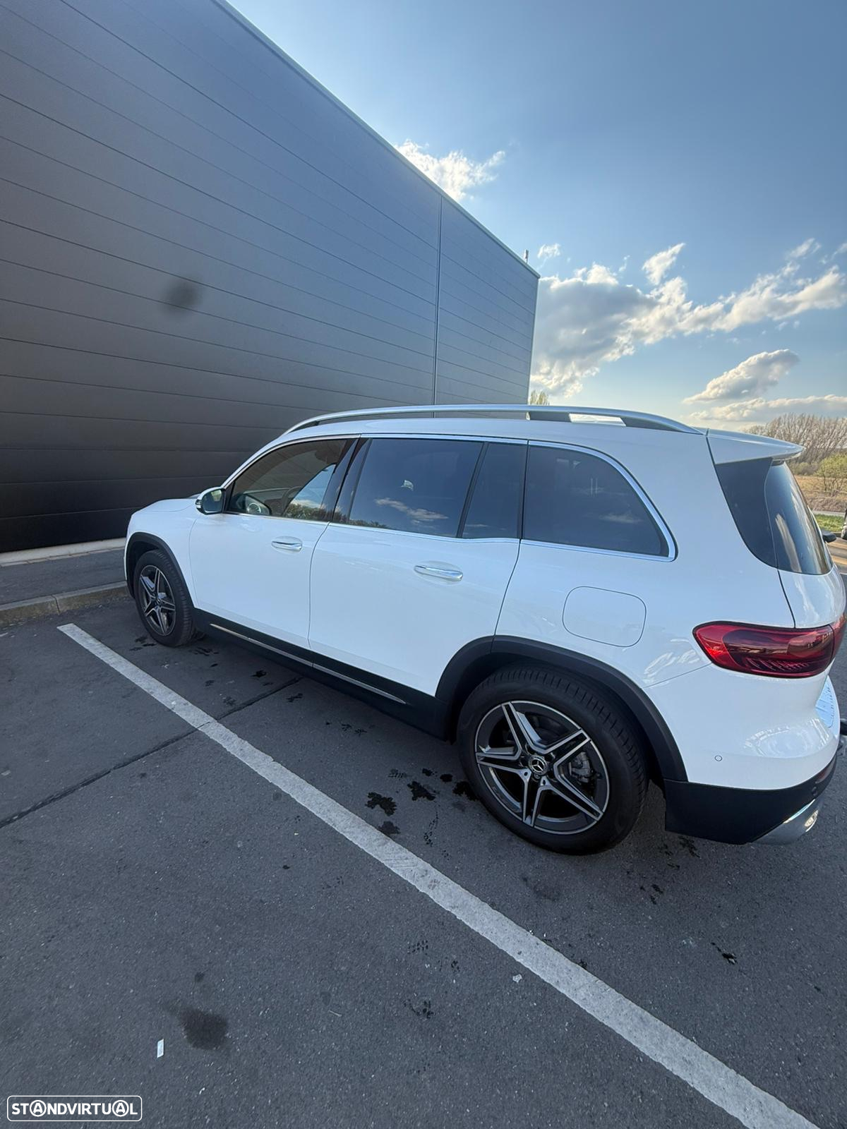 Mercedes-Benz GLB 220 d 4Matic 8G-DCT AMG Line - 5