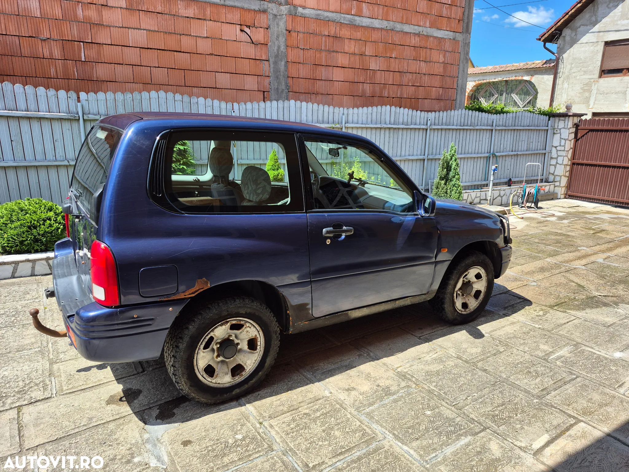 Suzuki Grand Vitara 2.0 - 6