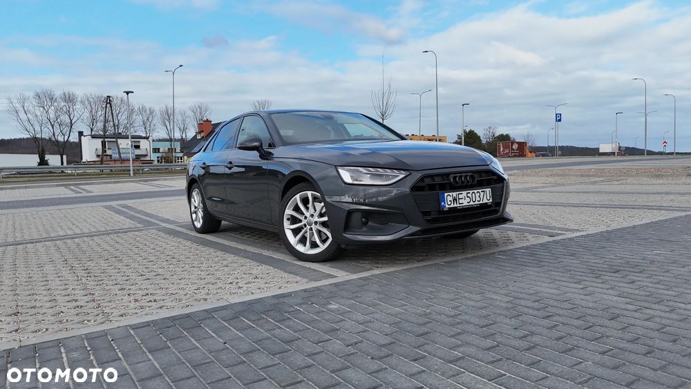 Audi A4 Limousine - 1