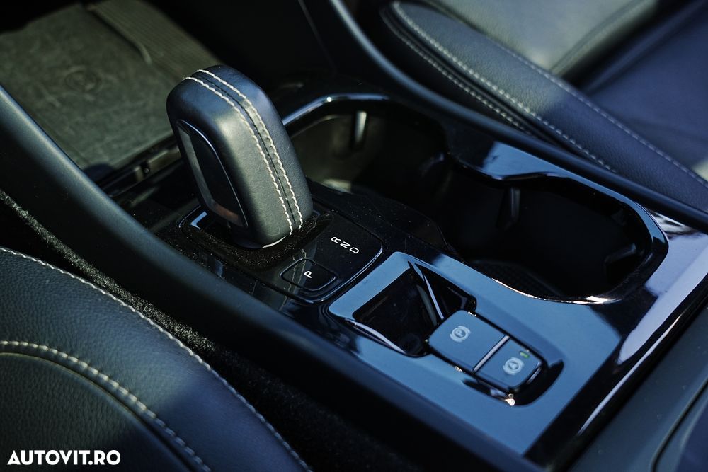 Volvo XC 40 - 37
