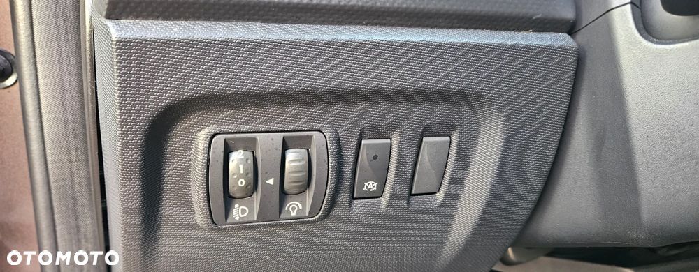 Renault Captur ENERGY TCe 90 Start&Stop Luxe - 27