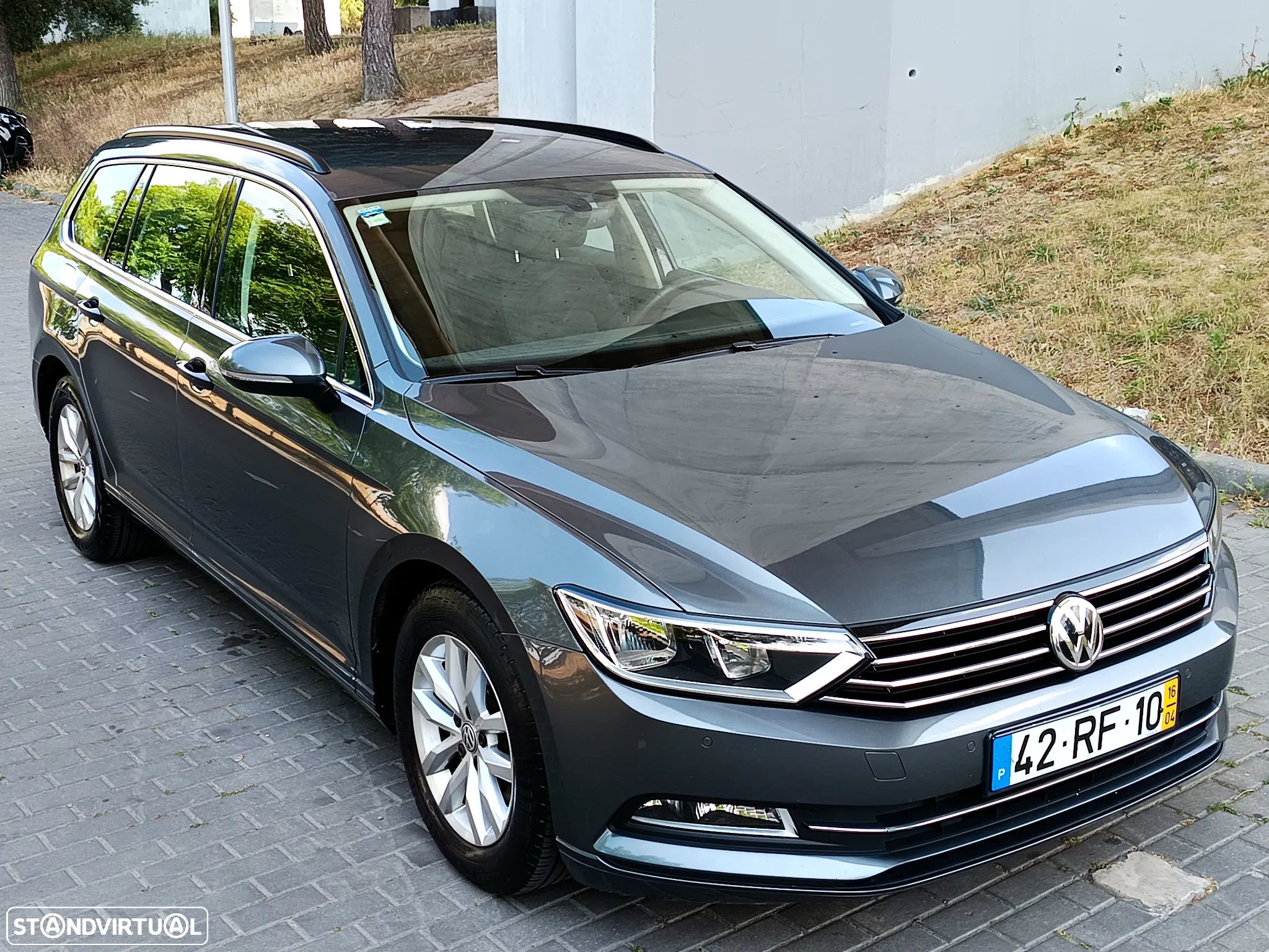 VW Passat Variant 1.6 TDI Highline - 1