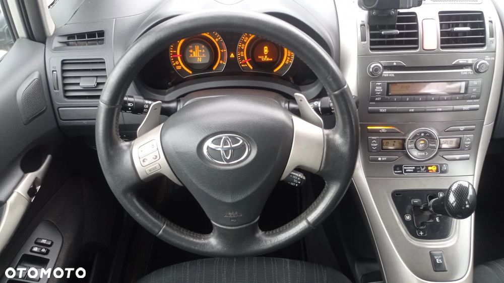 Toyota Auris 1.6 VVT-i Premium MM - 40