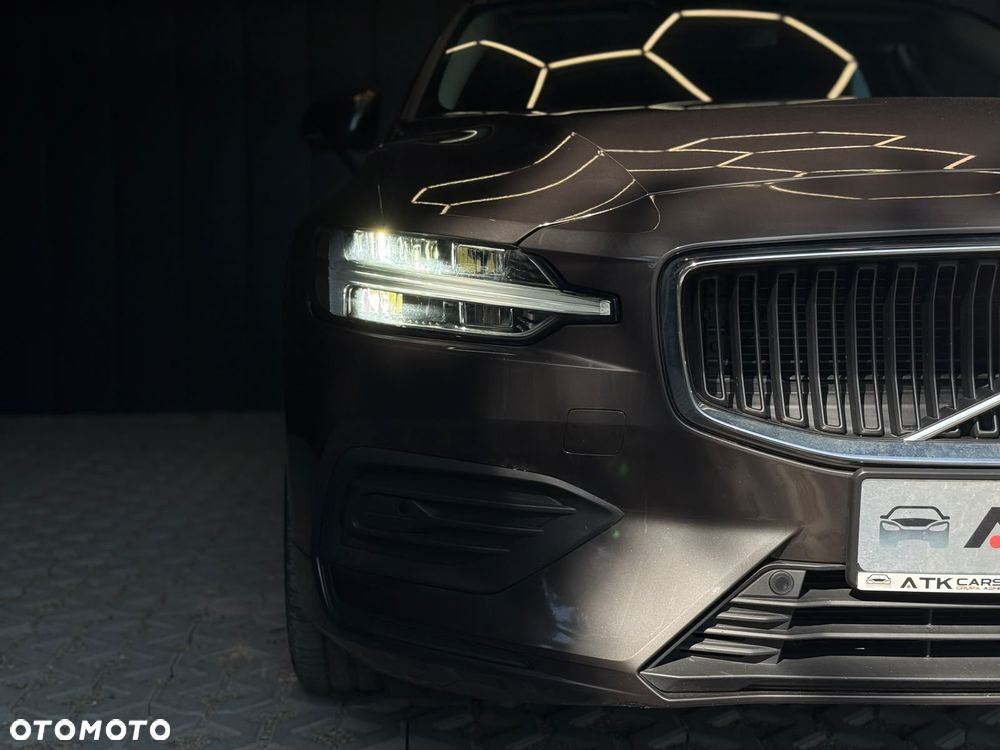 Volvo V60 B4 D Core - 5