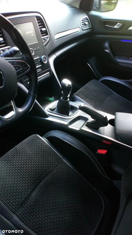 Renault Megane 1.6 SCe Intens - 5