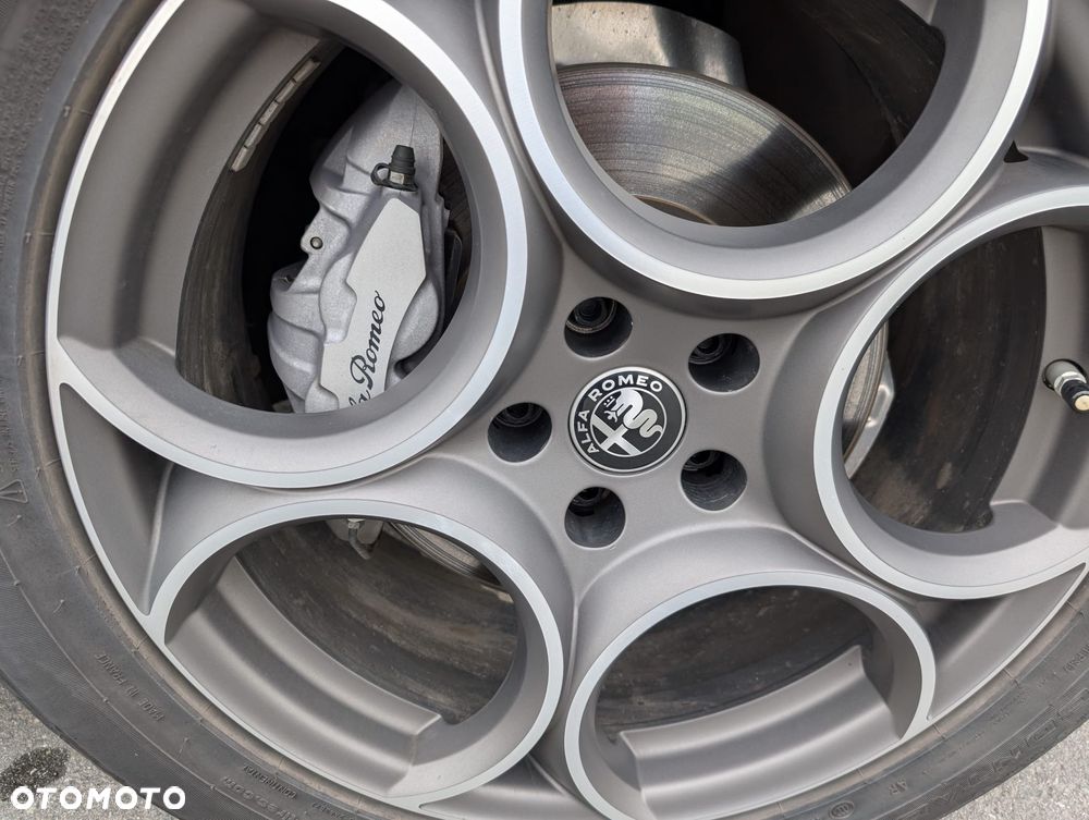 Alfa Romeo Stelvio 2.0 Turbo TI Q4 - 16