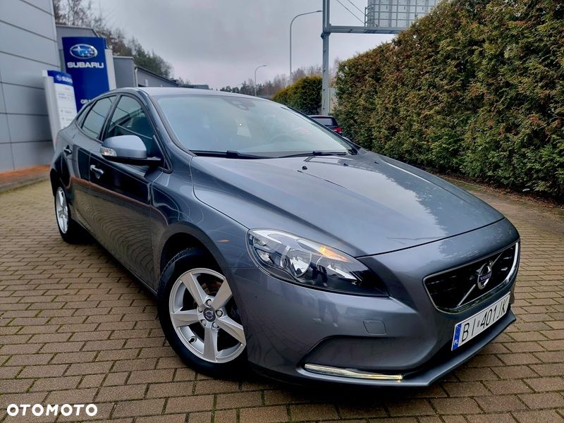 Volvo V40 D2 Momentum - 2