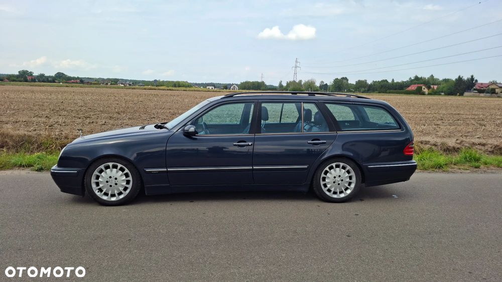 Mercedes-Benz Klasa E 430 T Avantgarde - 28