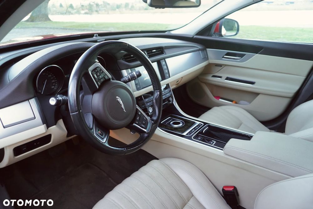 Jaguar XF 3.0 V6 Kompressor - 4