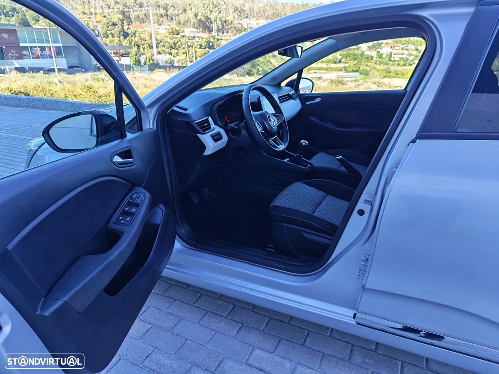 Renault Clio - 7