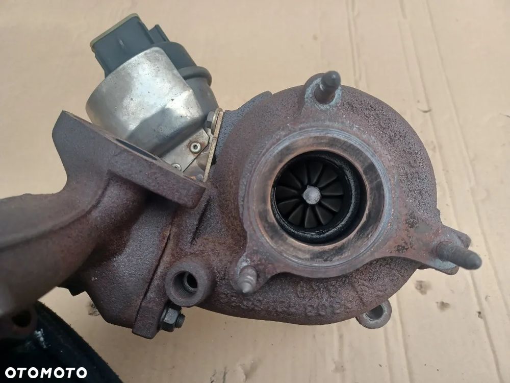 TURBOSPRĘŻARKA A4 B8 2.0 TDI 03L145702D - 2