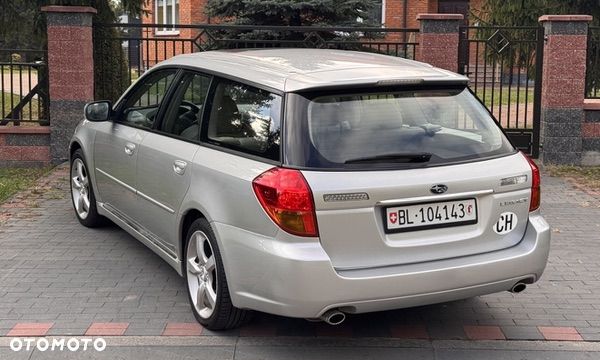 Subaru Legacy - 27