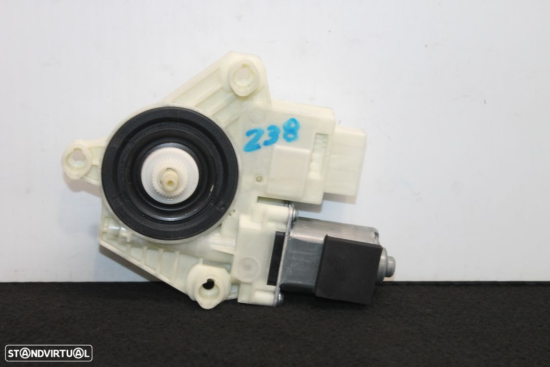 Motor Elevador Vidro Volkswagen Passat de 2015 - 3