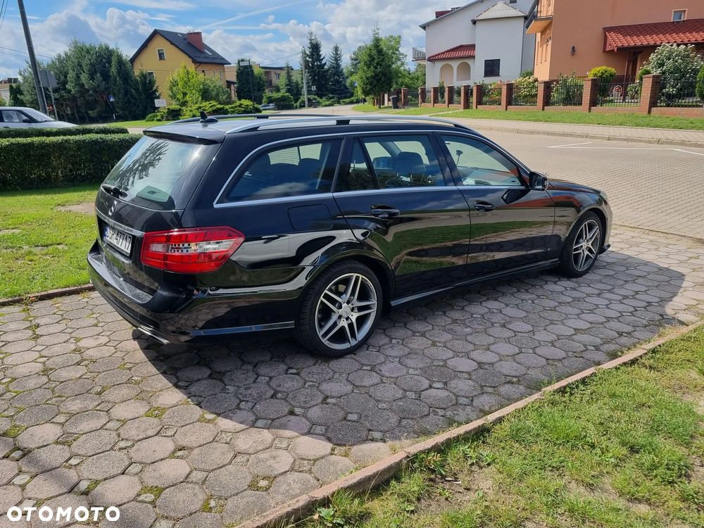 Mercedes-Benz Klasa E 350 CDI DPF 4Matic BlueEFFICIENCY 7G-TRONIC Avantgarde - 2