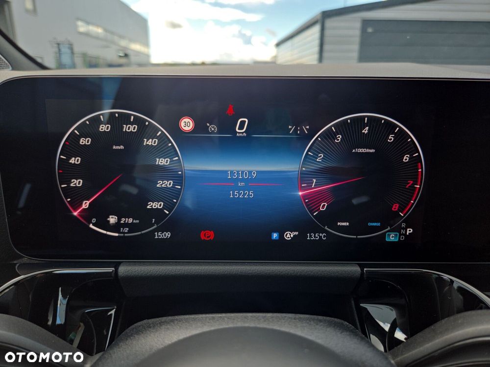 Mercedes-Benz GLA 200 AMG Line - 13