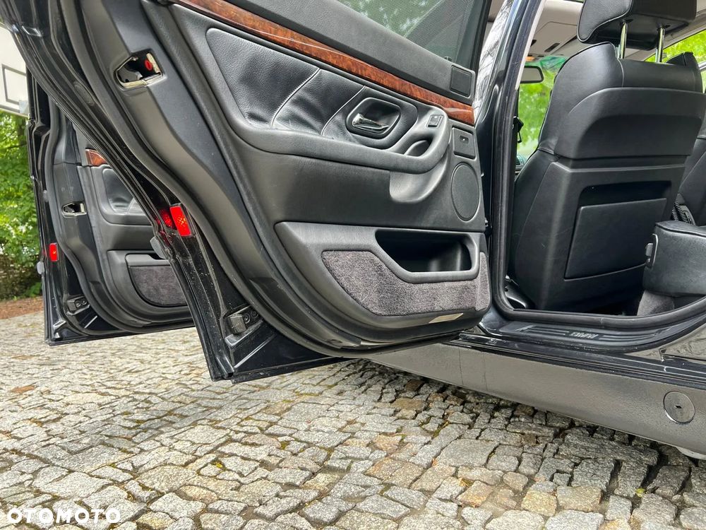 BMW Seria 7 740i V8 - 17