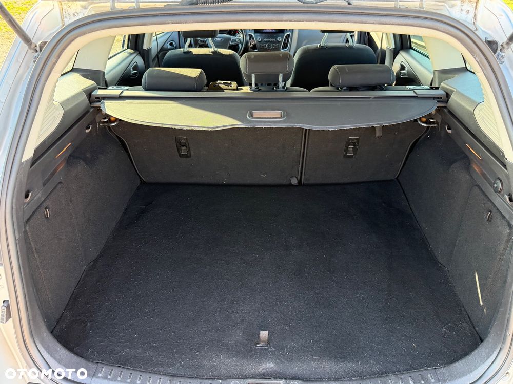 Ford Focus 1.5 TDCi SYNC Edition - 15