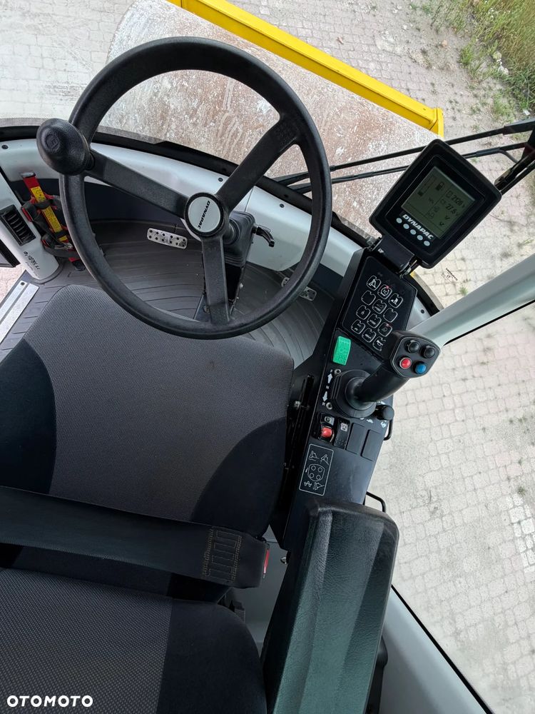 Dynapac Atlas Copco CA1500 D Walec Drogowy Terenowy Guma-Stal. 9 ton. Import Norwegia 2015rok. Maszyna w pięknym stanie! Wentylacja Klima. Serwisy w Dekra AKTUALNE 2026r. Zero zniszczeń IGŁA Po serwisach eksploatacyjnych w Norwegii. Walec z Upadłości od pierwszego właściciela. Obrotowy fotel wraz ze sterowaniem. Dokumenty Dekra! Silnik Cummins 110Km. Nagłośnienie radio! Usb. Zero luzów i wycieków! Niski Przebieg 200mtg. Oryginał! Wielka Okazja - 11