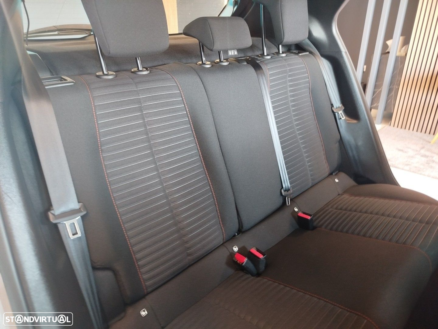 Peugeot 2008 1.5 BlueHDi Active - 23