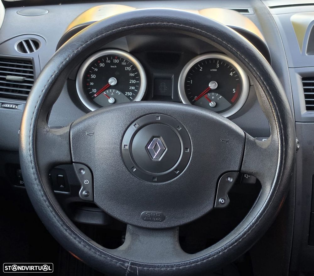 Renault Mégane Break 1.5 dCi Dynamique - 19
