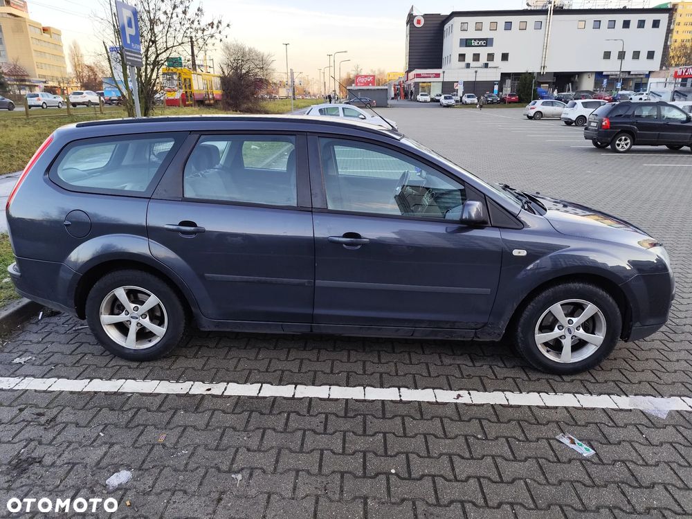 Ford Focus 1.8 Style - 4