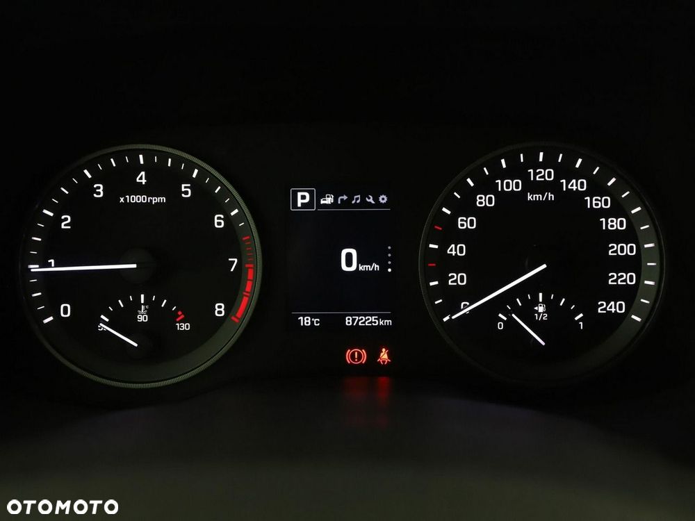 Hyundai Tucson 1.6 Turbo 4WD DCT Advantage - 23