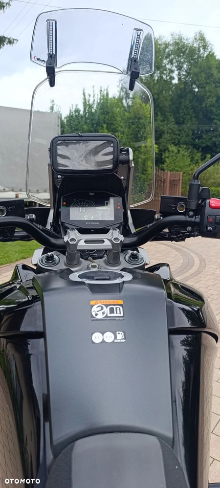 Suzuki V-STROM - 11