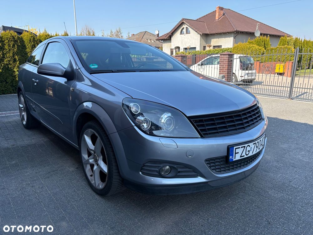 Opel Astra 1.6 Innovation - 1