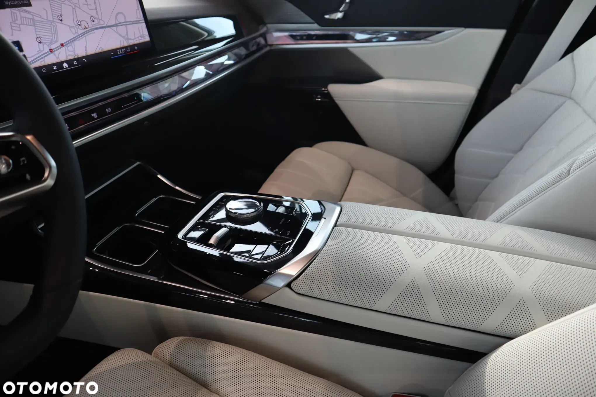 BMW Seria 7 - 25