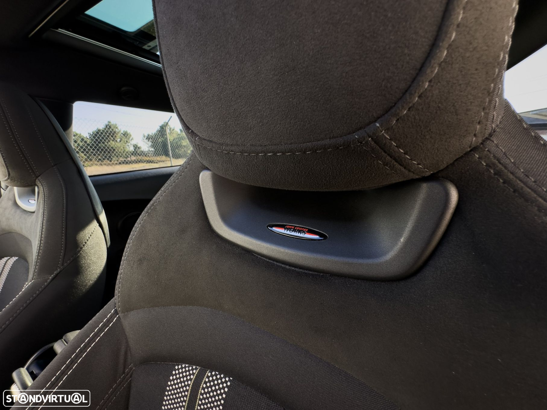 MINI 3 Portas John Cooper Works - 23