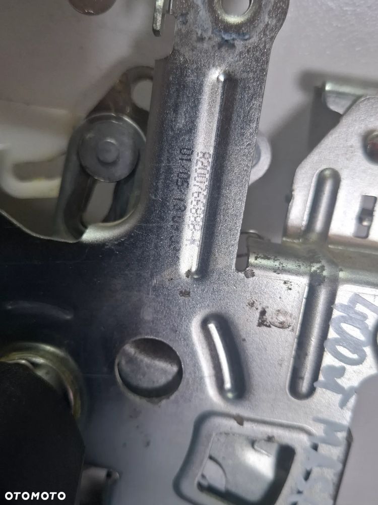 Zamek drzwi prawych prawy tył Renault Master III 2013 rok nr 8200766888K - 2