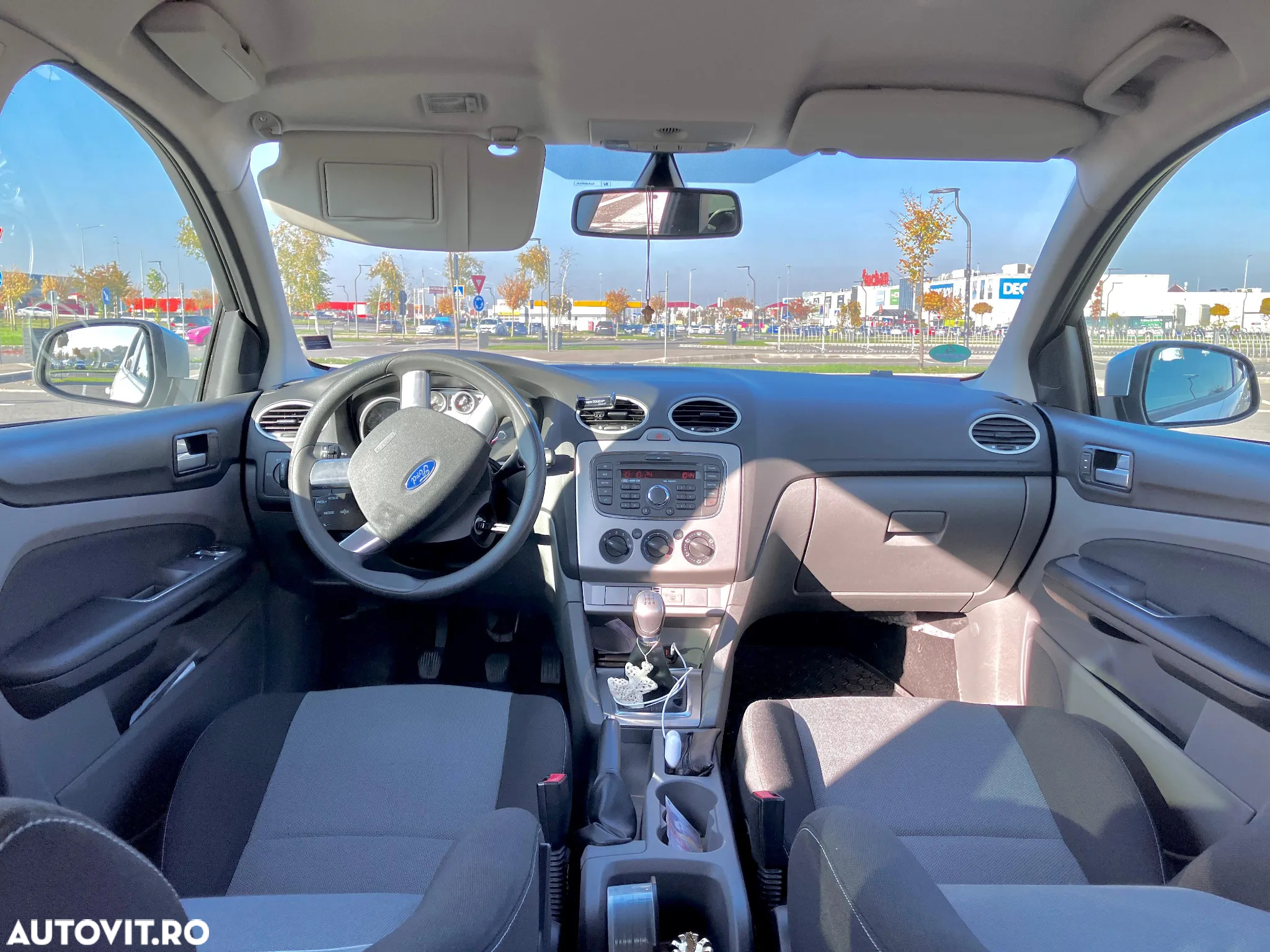 Ford Focus 1.6 TDCi DPF Ambiente - 10