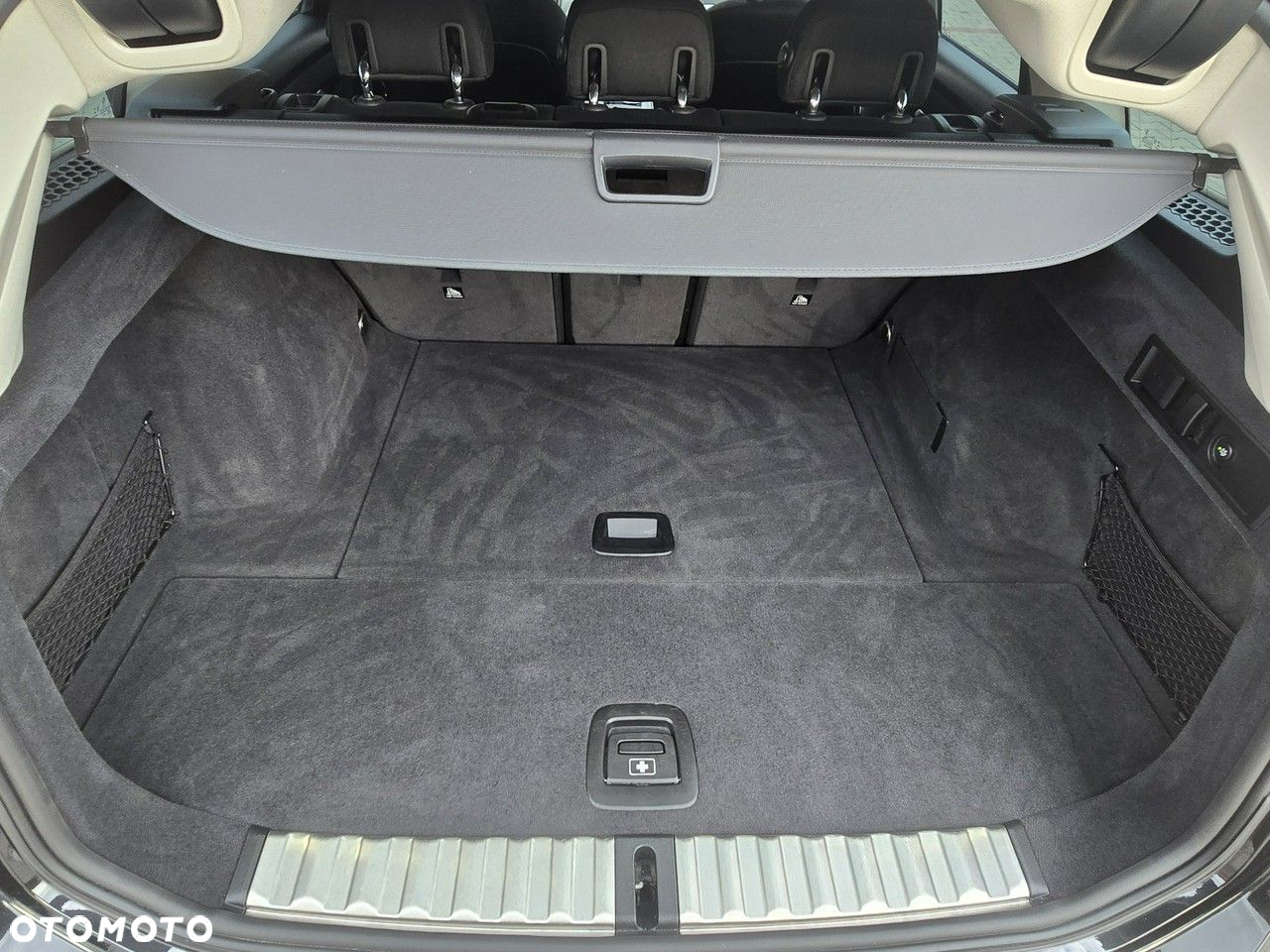 BMW Seria 3 318d Luxury Line - 33